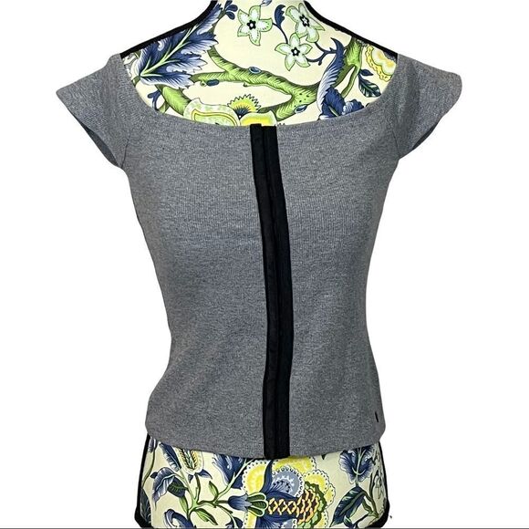 Guess Off The Shoulder Top Grey/Black Size M NWOT - Picture 1 of 4
